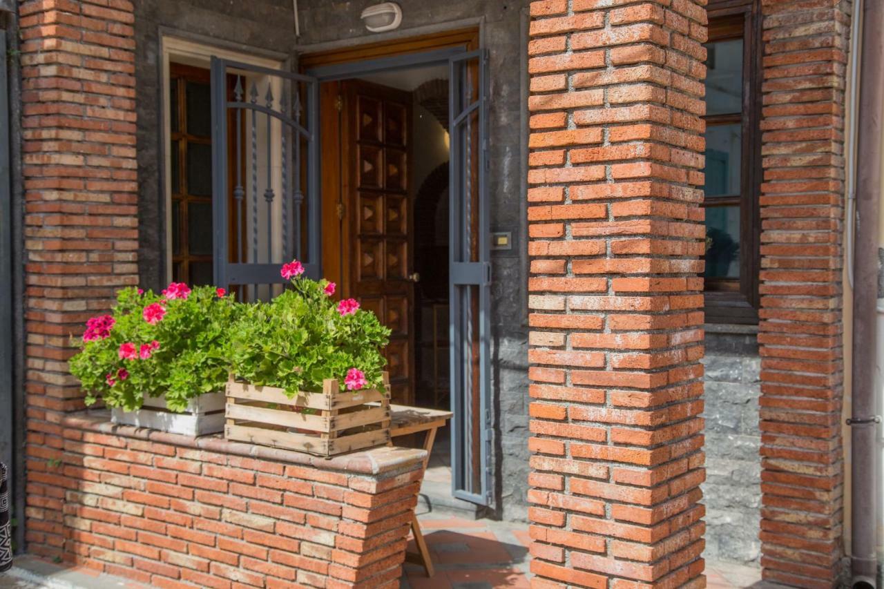 La Casa Di Iside A Mare Apartment Catania Luaran gambar